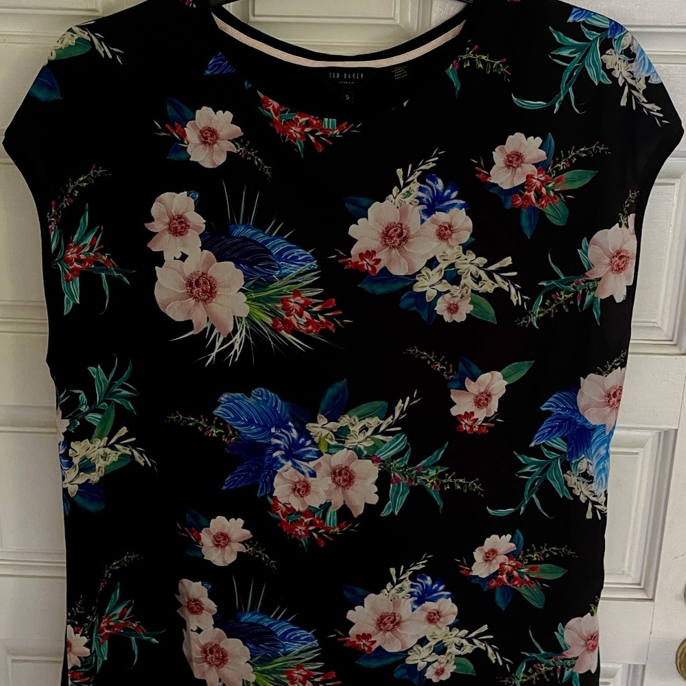Ted Baker London - Sleeveless Top
